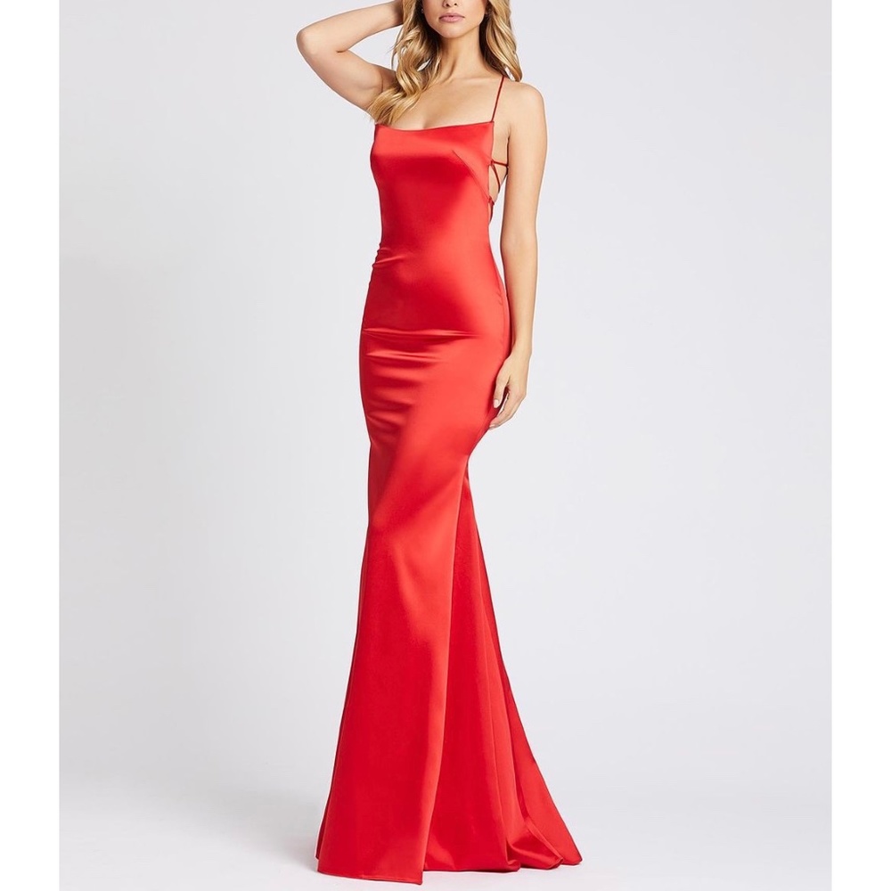 NWOT Mac Duggal Ieena 26268 Strappy Lace-Up Back Column Gown, Size 6
